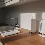 Apartman Luxury Across Iconic Building, Central, Ac, Metro 1, Sleeps 6 Budapest